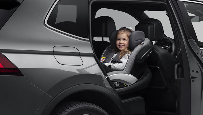 Många nyblivna föräldrar får inte information för att säkert transporterar sina barn i bil