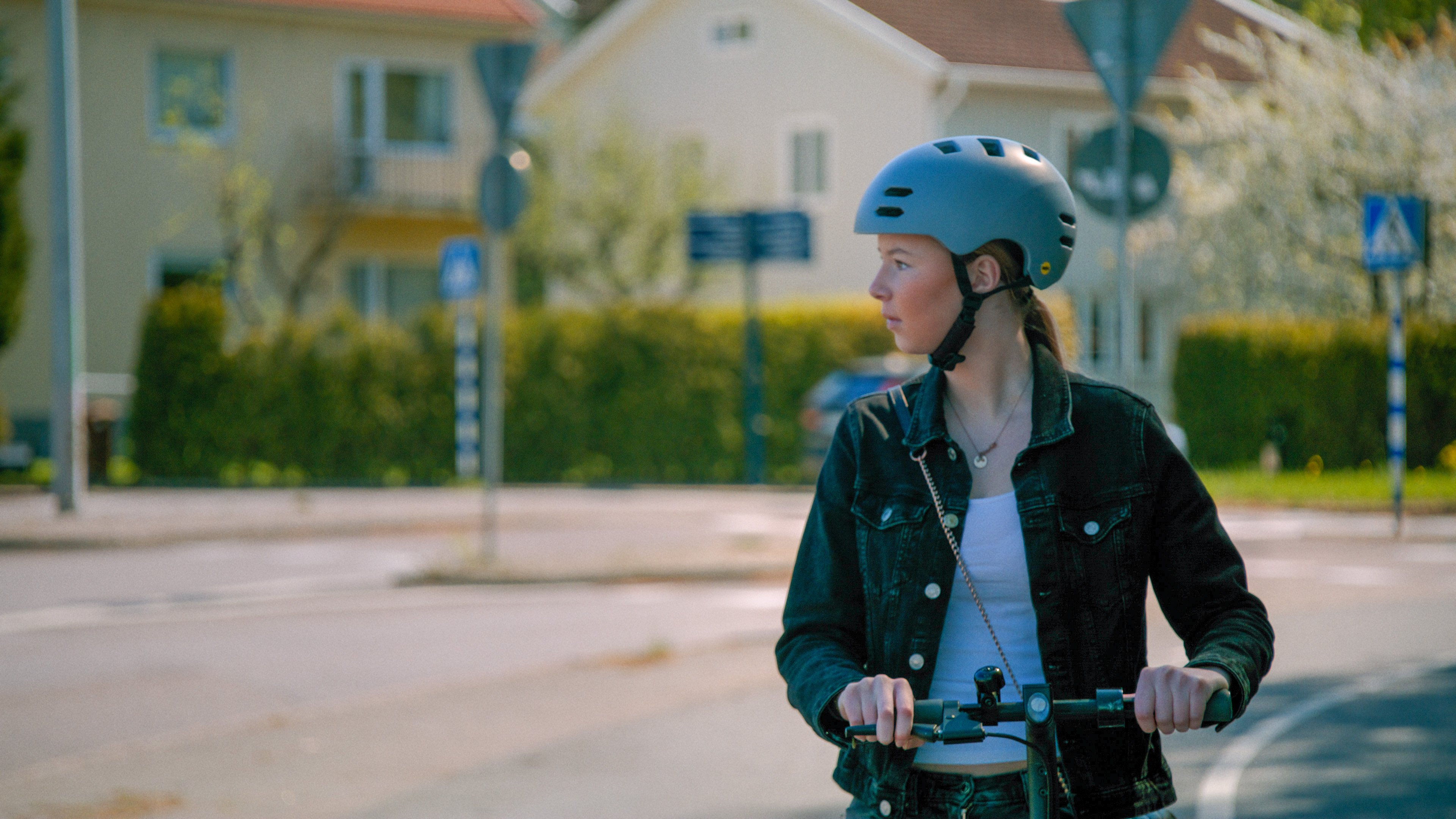 Hur följs reglerna för elsparkcyklar? 